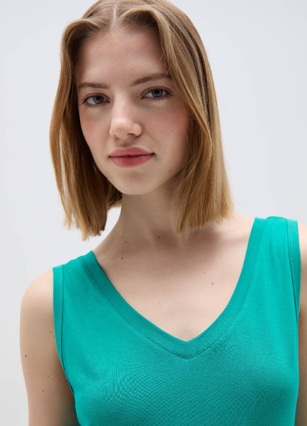 Ovs Tank Top Con Scollo A V