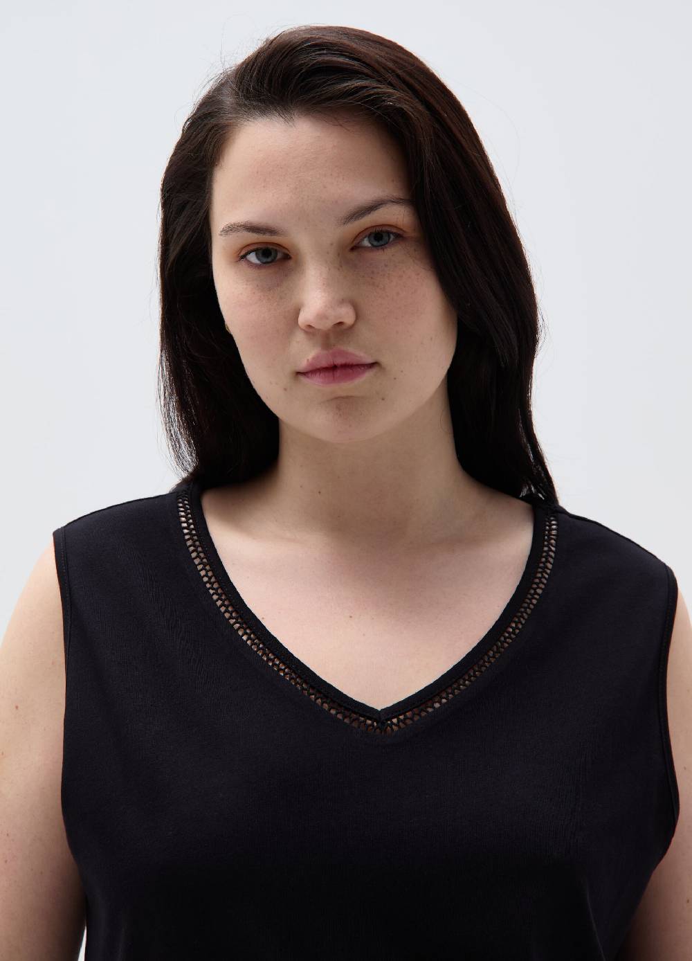 Ovs Tank Top Essential Con Scollo A V Curvy