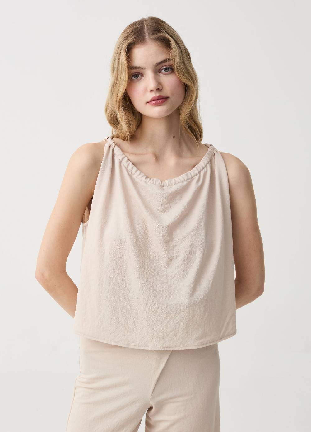 Ovs Top smanicato con laccetto