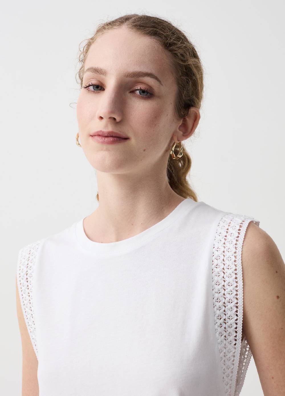 Ovs Top Smanicato Con Profili Ricamati