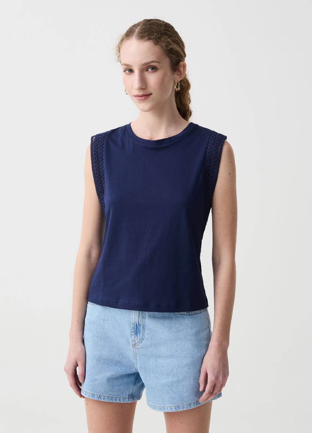 Ovs Top smanicato con profili ricamati