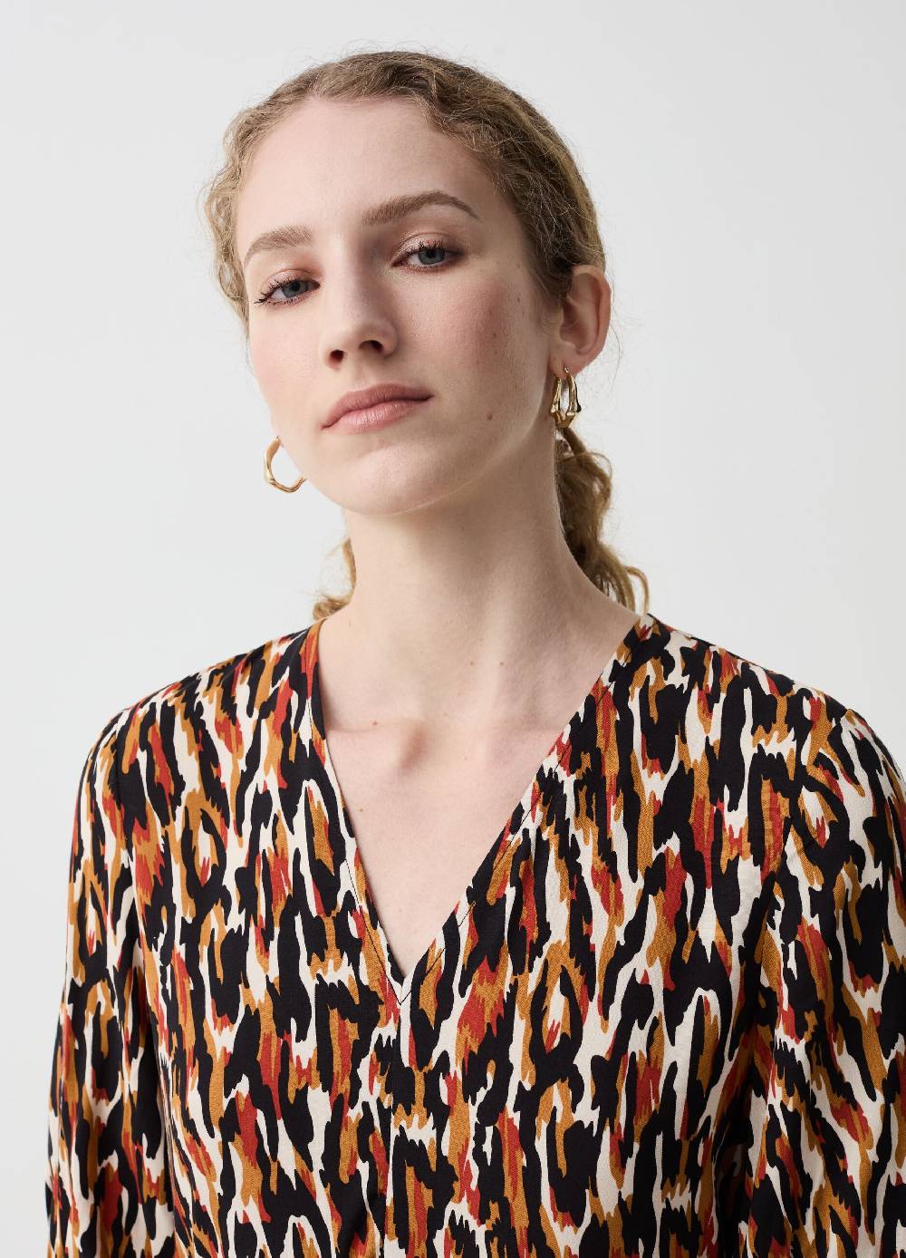 Ovs Vestito Corto A Balze Con Scollo A V