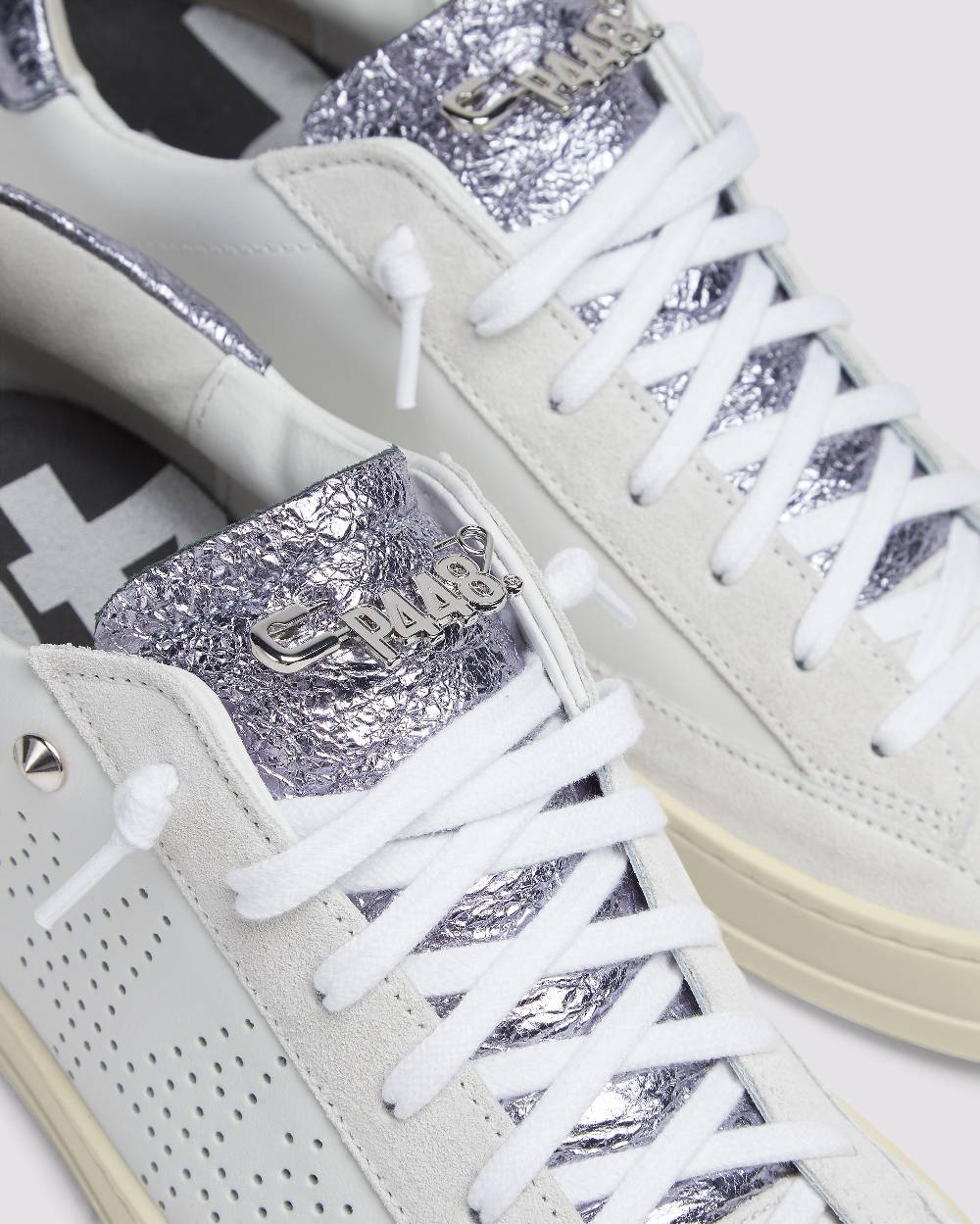 P448 John Lilac/Stud