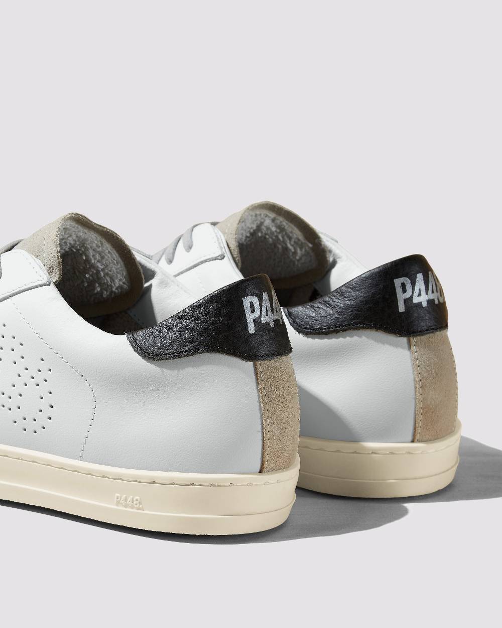 P448 John White/Black