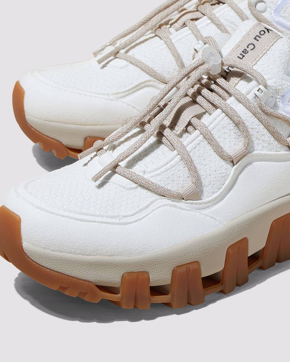 P448 Monalea White/Sand