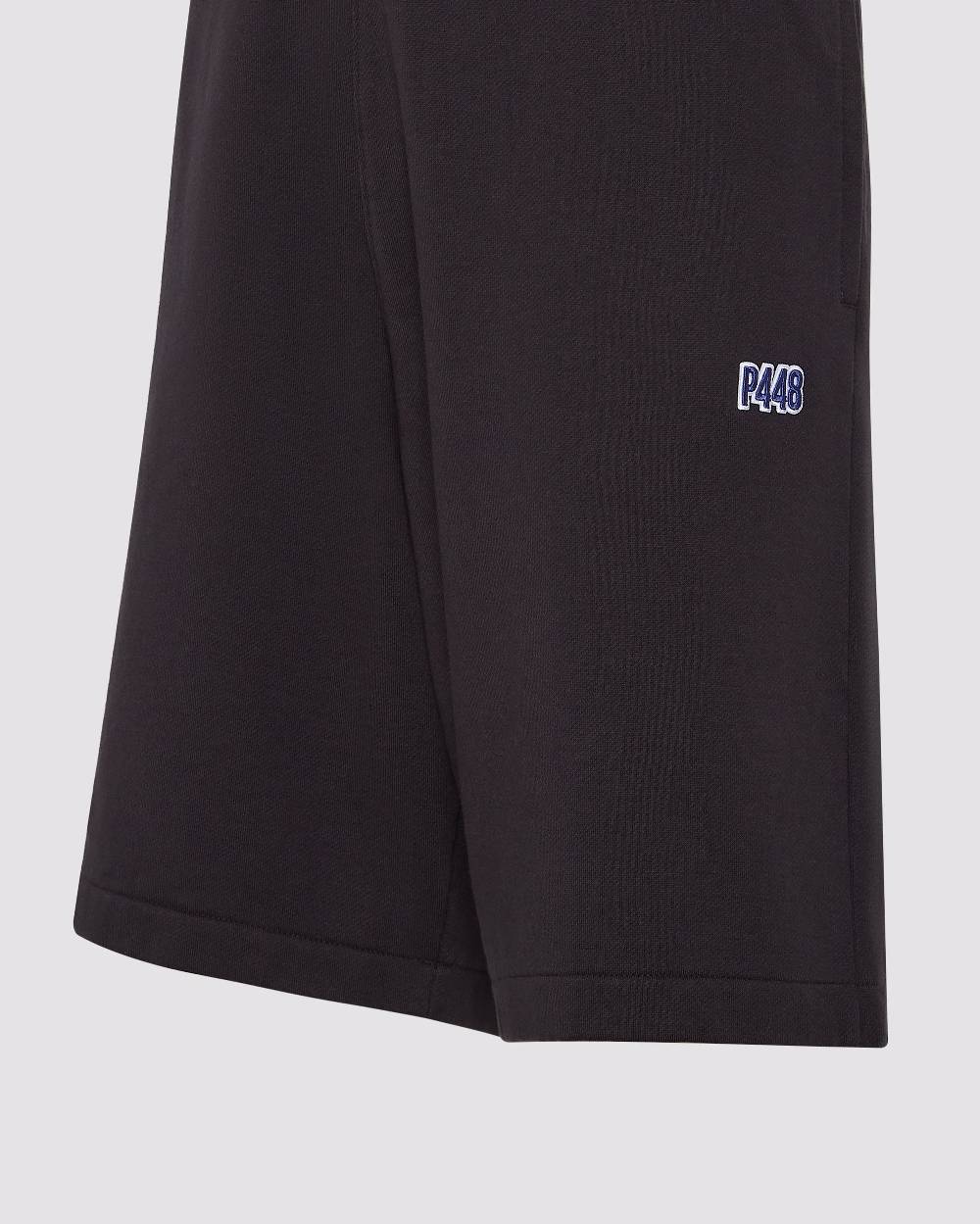 P448 P448 Short Black