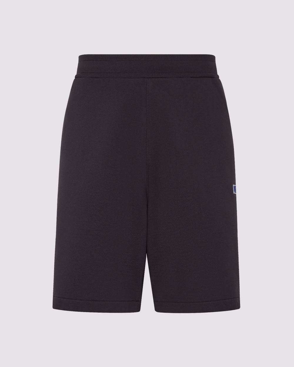 P448 P448 Short Black