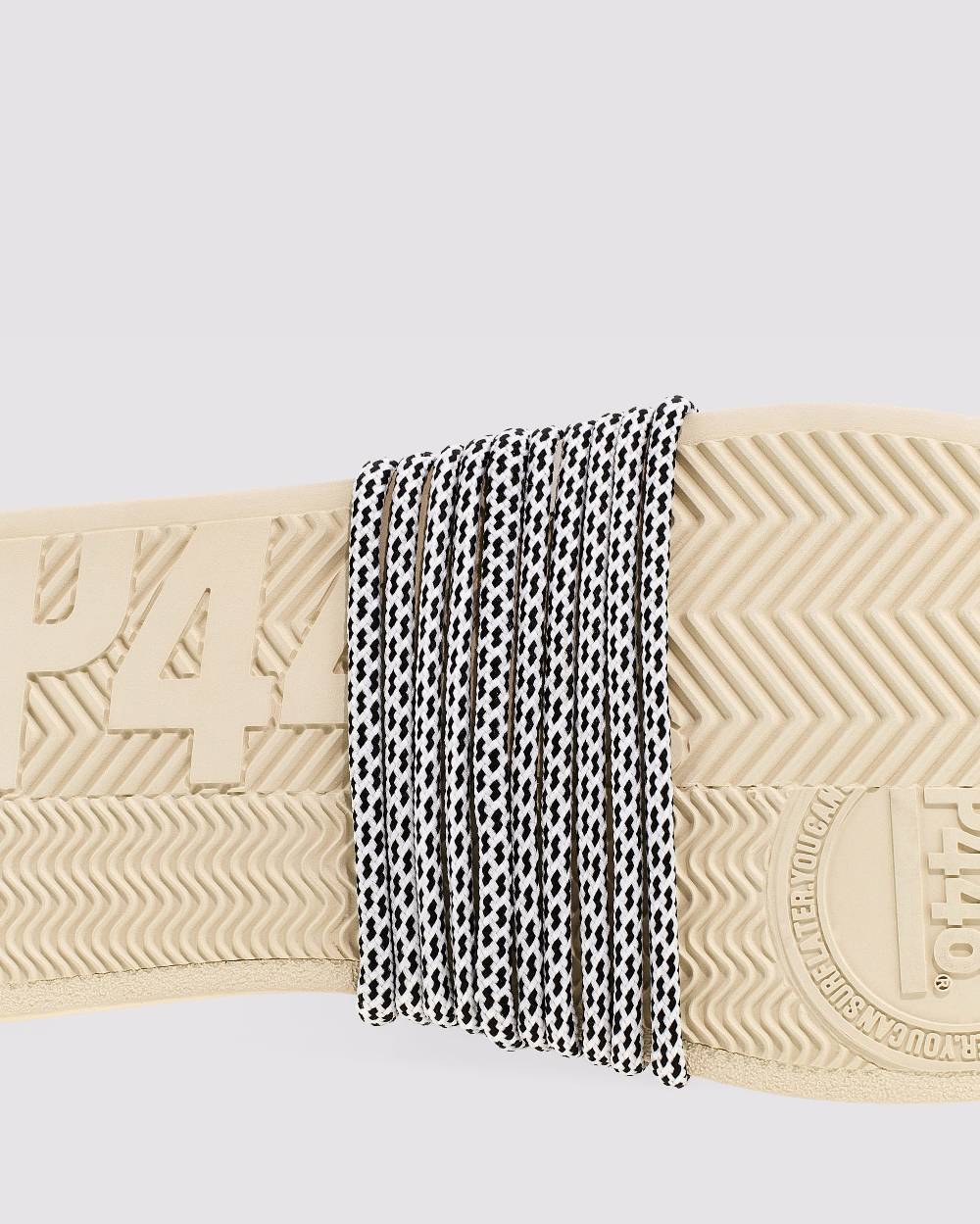 P448 Shoelaces White/Black Speckled