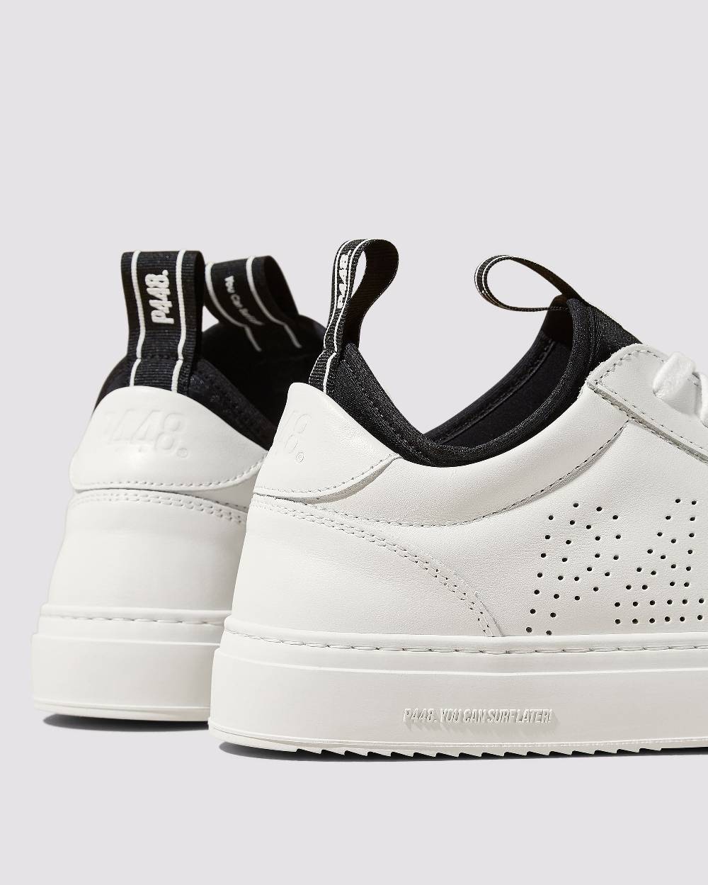 P448 Sohosocks White