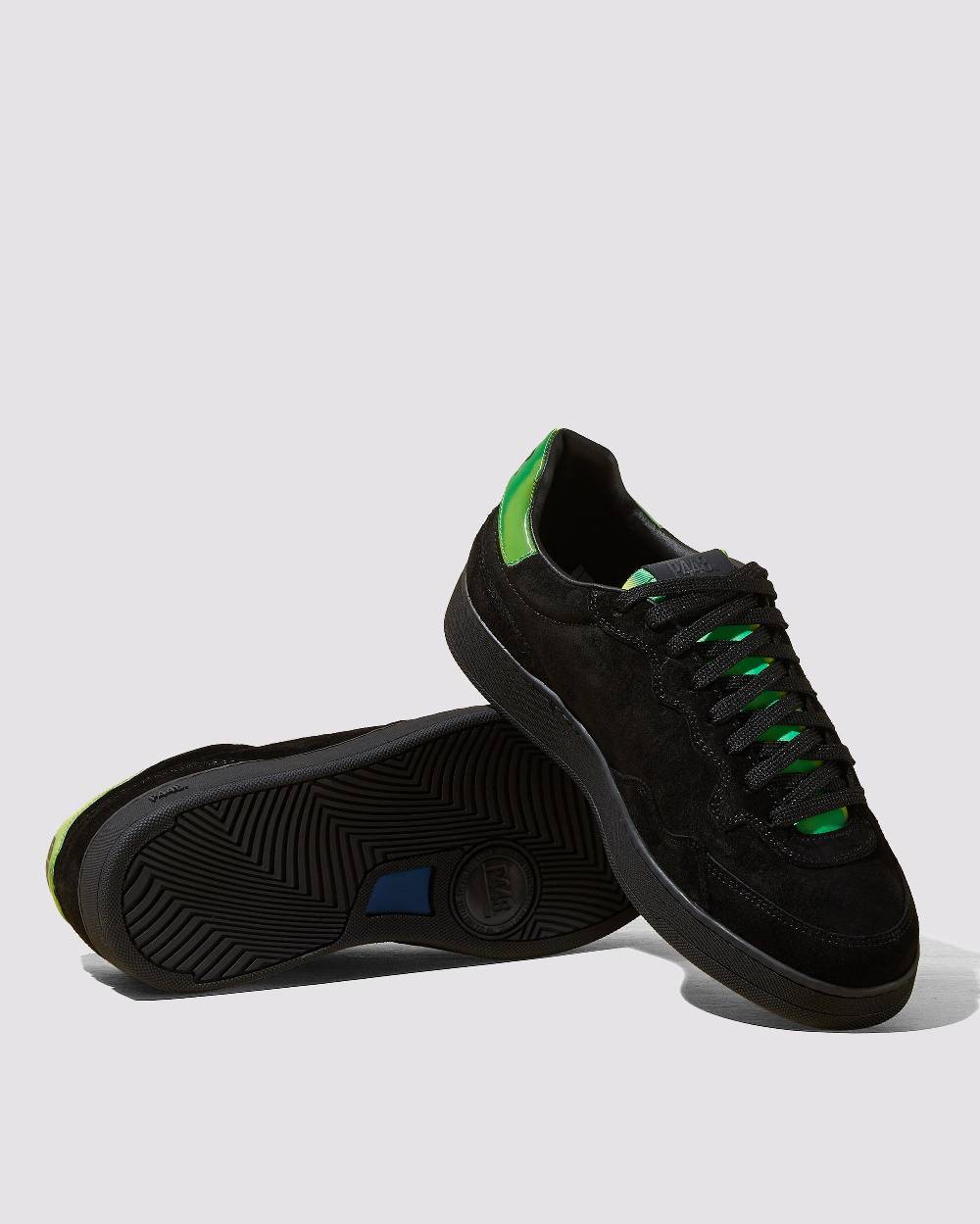 P448 Yam Black/Neon Green