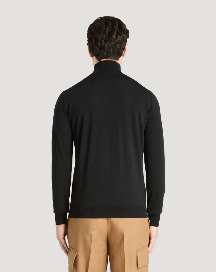 Pantaloni Torino Maglia Dolcevita In Lana