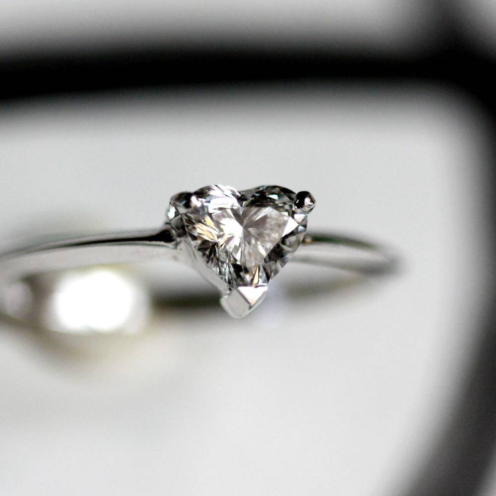 Paola Grande Gioielli BALANCE Solitario 'Balance' Oro Bianco Con Cuore