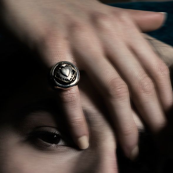 Paola Grande Gioielli CUORE SACRO Anello Da Mignolo 'Cuore Sacro'