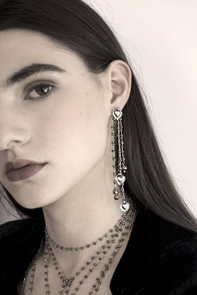 Paola Grande Gioielli CUORE SACRO Orecchini Con Frangia 'Cuore Sacro'