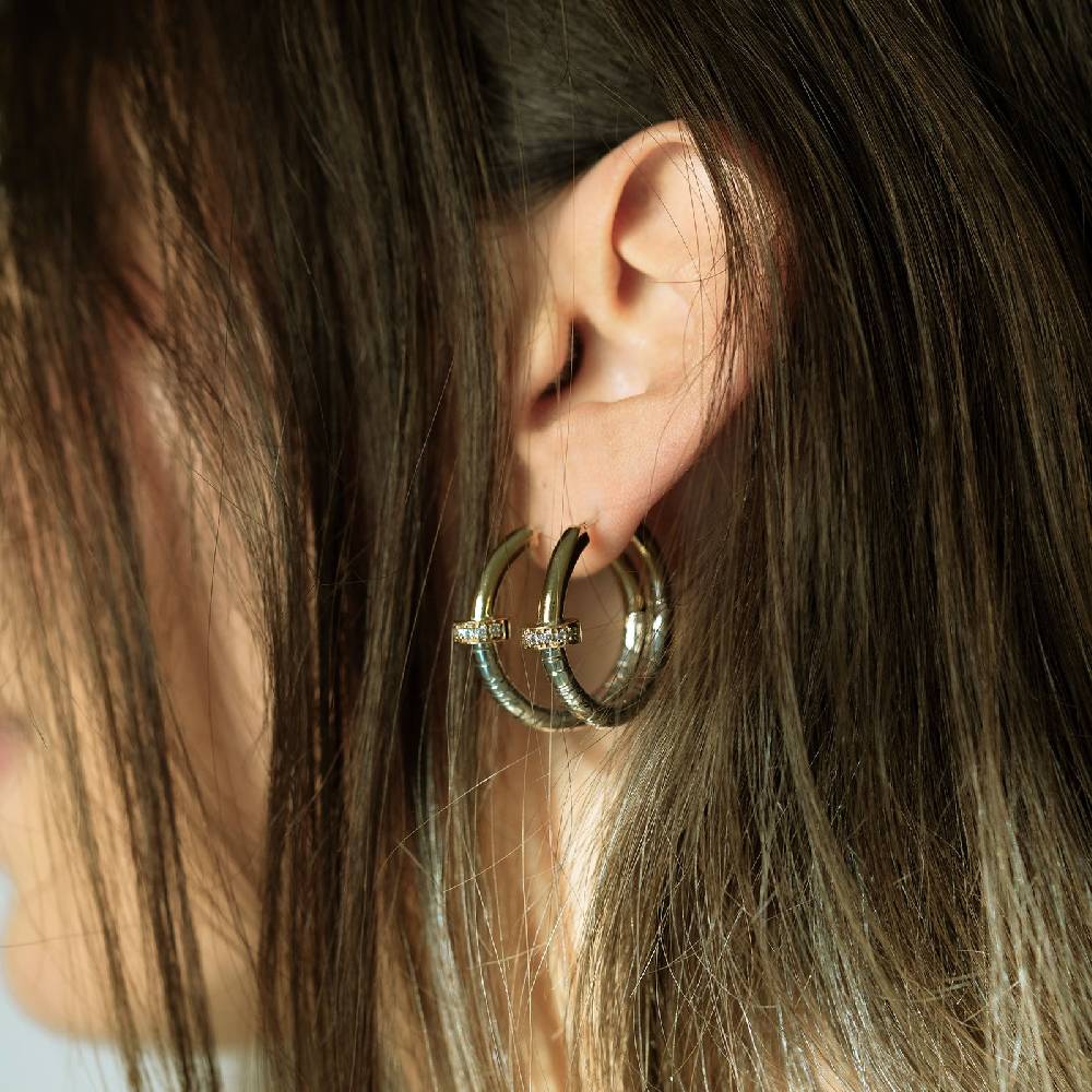 Paola Grande Gioielli NEON Cerchi 'Neon' Con Bullone E Pietre Bianche