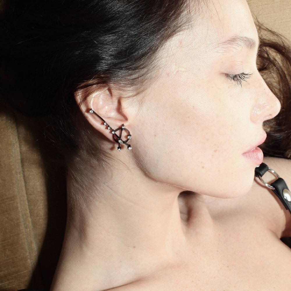 Paola Grande Gioielli BALANCE 'Freccia' In Oro Nero