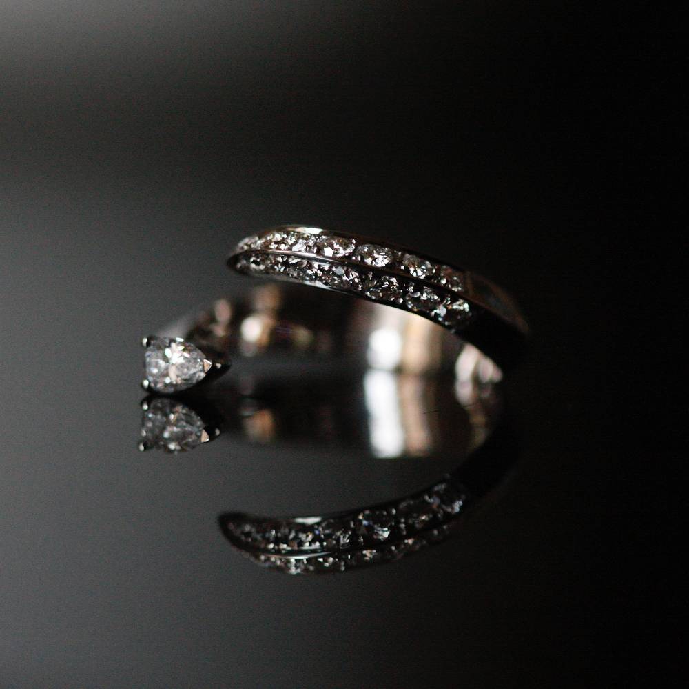 Paola Grande Gioielli SOLIS Anello 'Solis' Due Elementi Con Goccia E Pavè