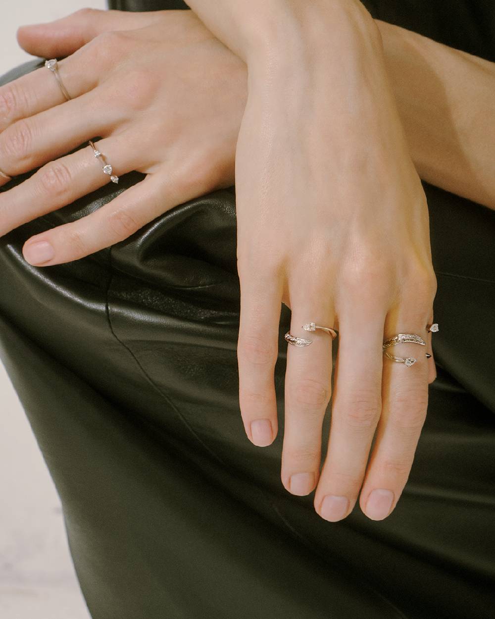 Paola Grande Gioielli SOLIS Anello 'Solis' Quattro Elementi Con Goccia E Pavè