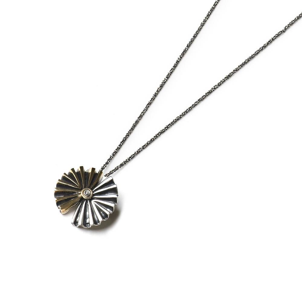 Paola Grande Gioielli VENTAGLI Ciondolo 'doppio ventaglio' tondo