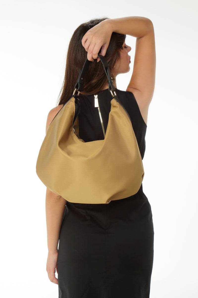 Paola T. Sacca In Nylon Con Dettagli Oro