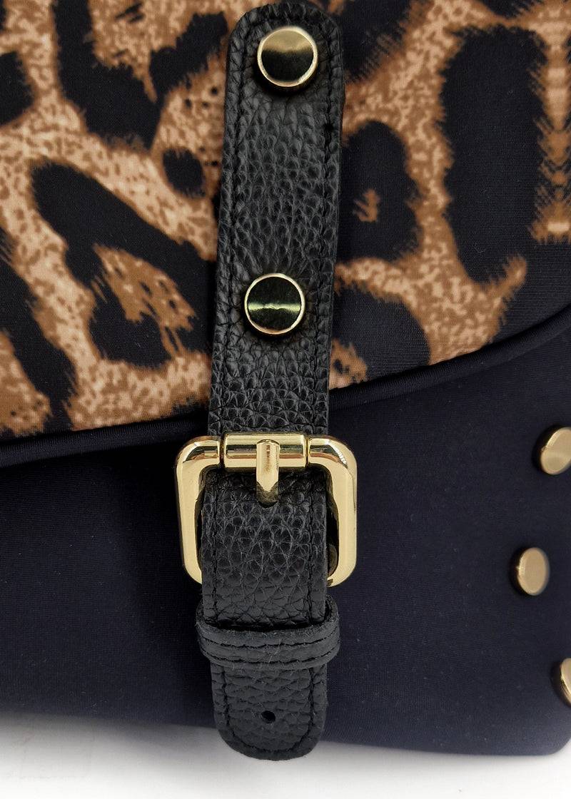 Paola T. Sella Con Rivetti Oro