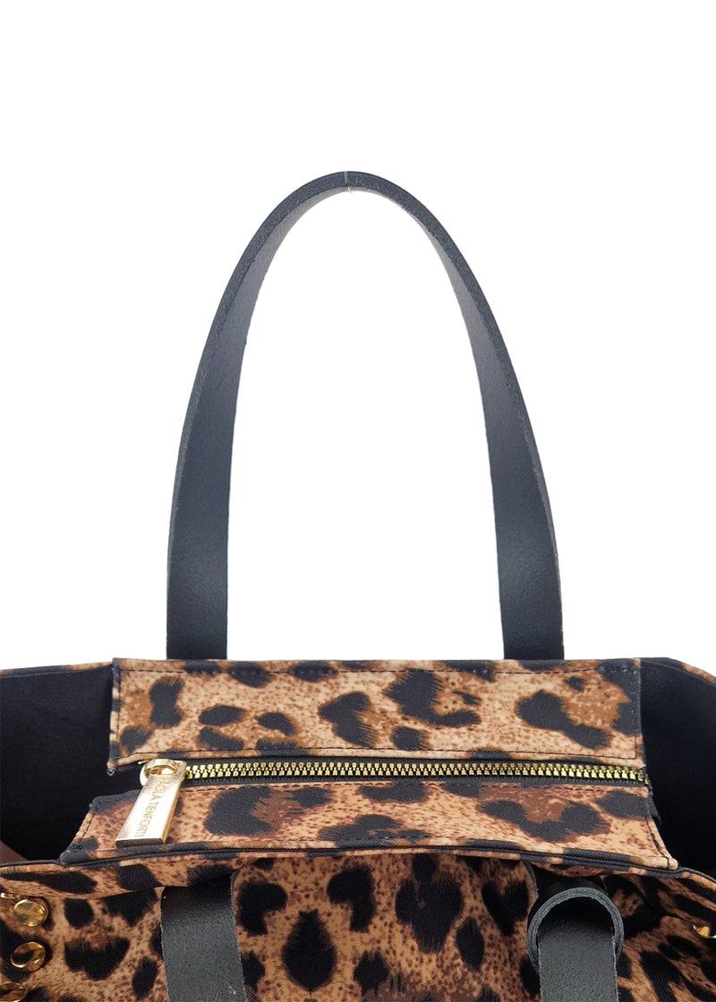 Paola T. Shopper Medium Con Rivetti E Pendente Argento