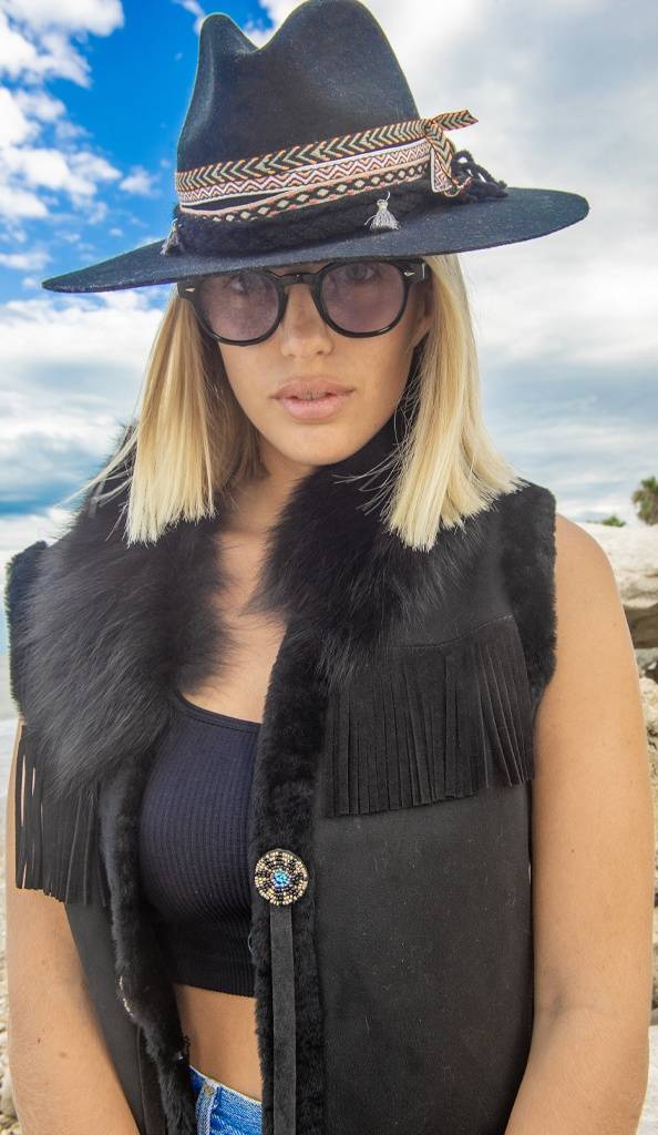 Passion Blanche GILET NERO MONTONE + FRANGIA