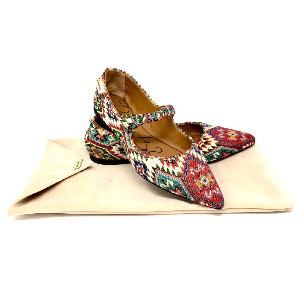 Passion Blanche Sophia Navajo