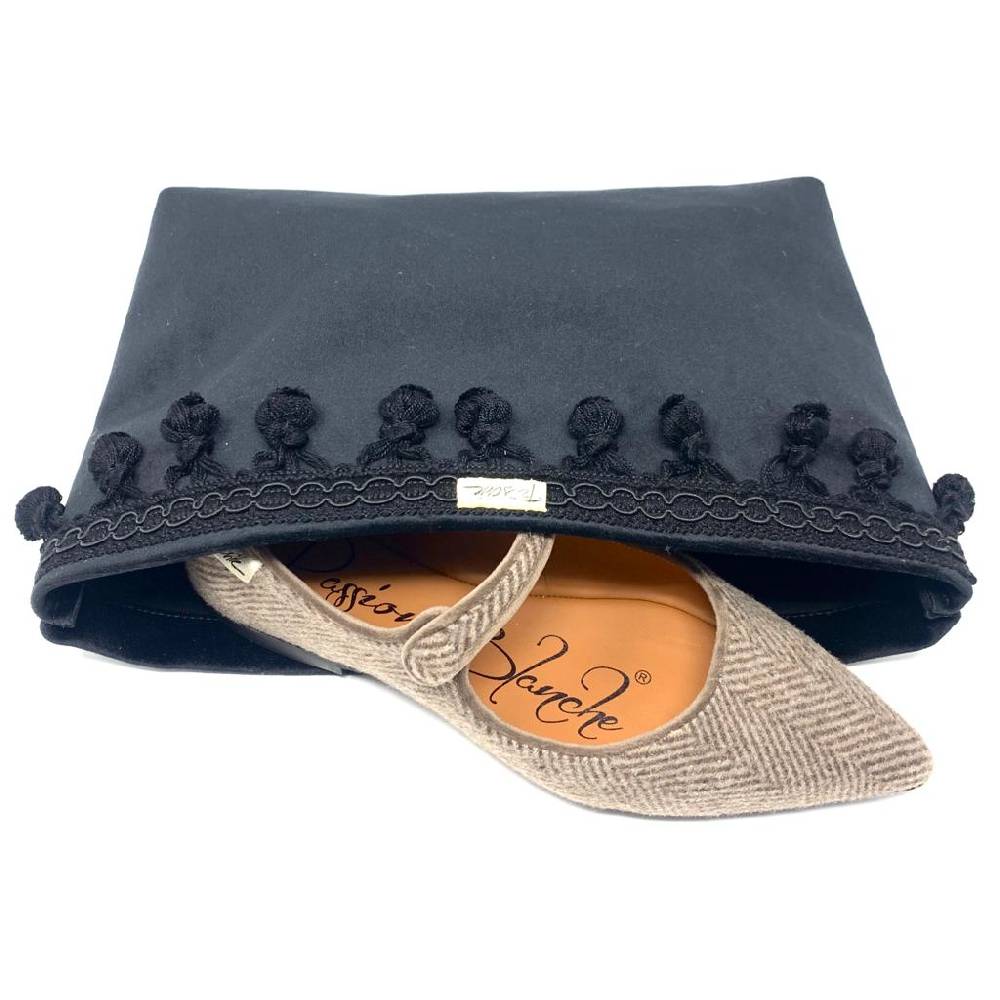 Passion Blanche Sophia Tweed Lana Tortora