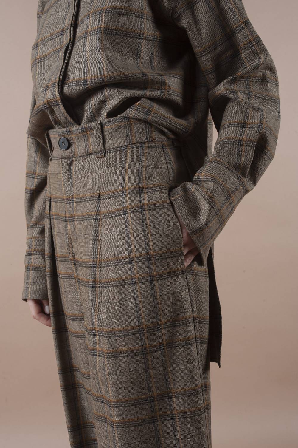 Pdr Phisique Du Role PHISIQUE DU ROLE MANNISH PANTS IN LIGHT TARTAN VIRGIN WOOL