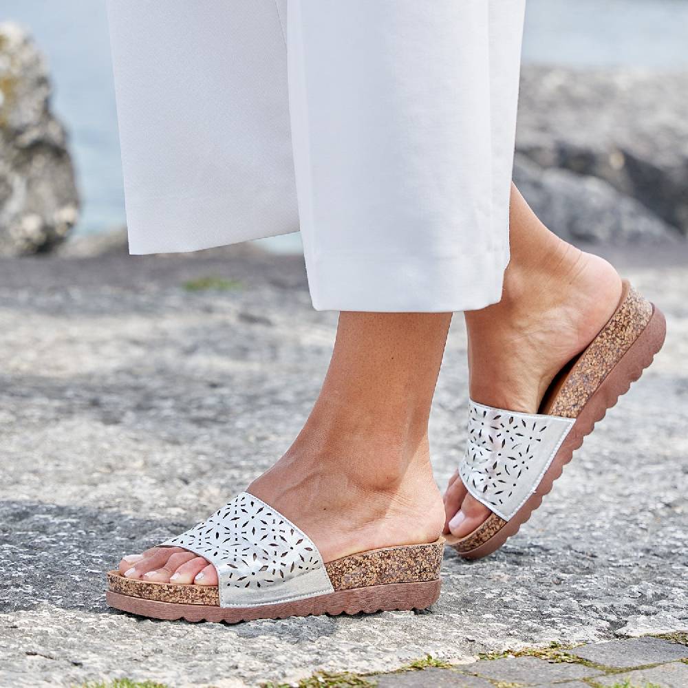 Perletti Zeppe Con Fascia Metal