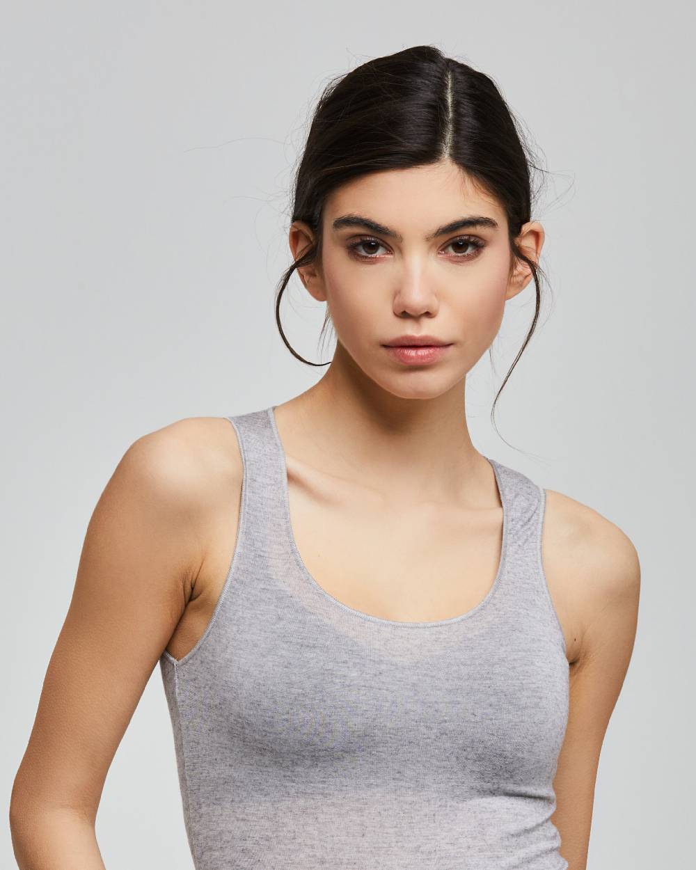 Pompea CANOTTA SPALLA LARGA SCOLLO TONDO IN MODAL CASHMERE