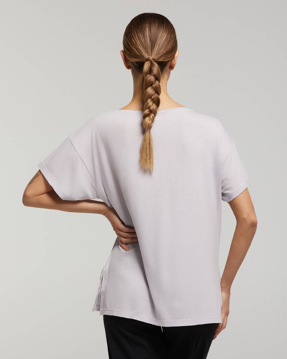 Pompea Maglia Manica Corta Scollo Barchetta In Viscosa Sostenibile Vestibilità Over