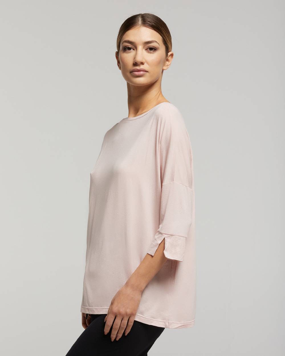 Pompea Maglia Scollo Barchetta In Viscosa Sostenibile Vestibilità Over