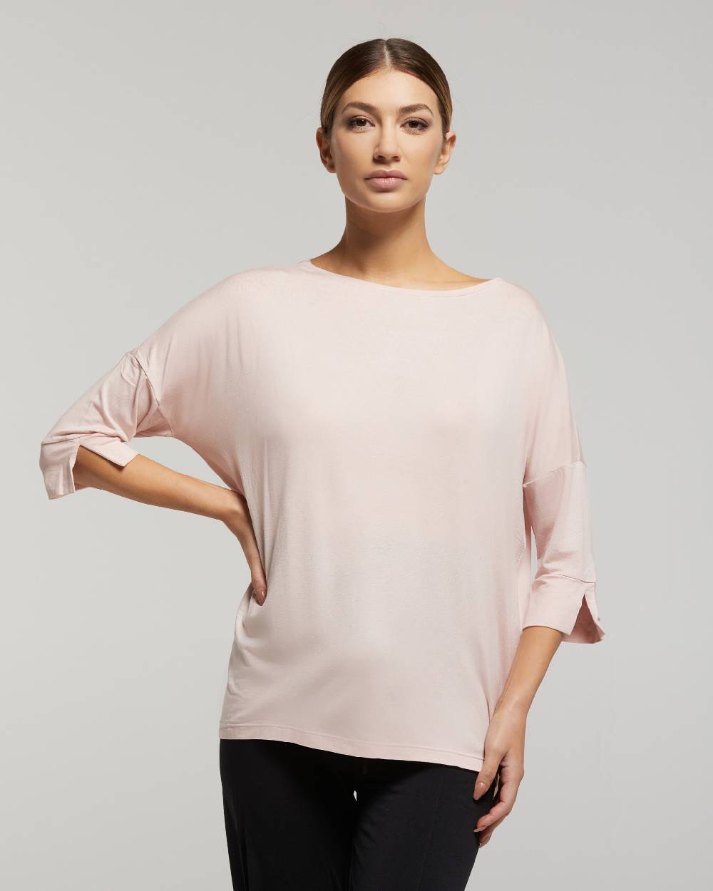 Pompea Maglia scollo barchetta in viscosa sostenibile vestibilità over