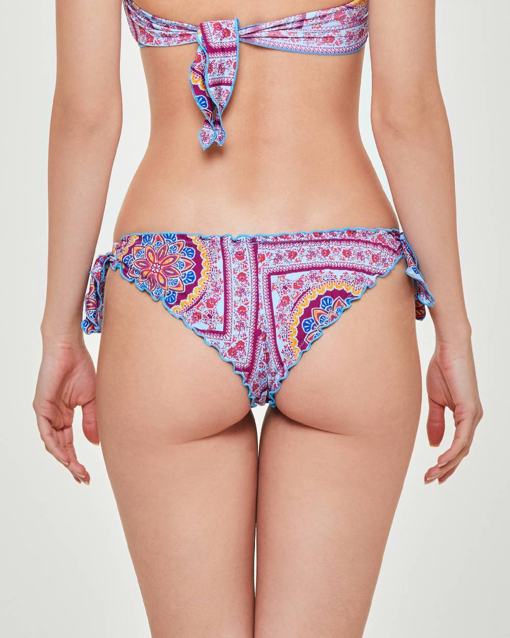 Pompea BRASILIANA SAMOTRACIA