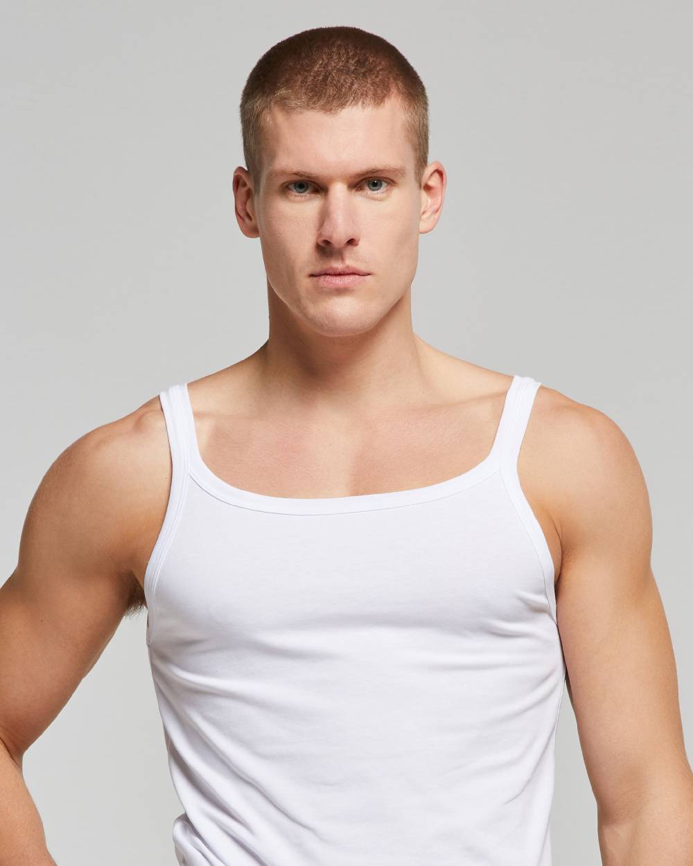 Pompea CANOTTA SPALLA STRETTA SCOLLO U