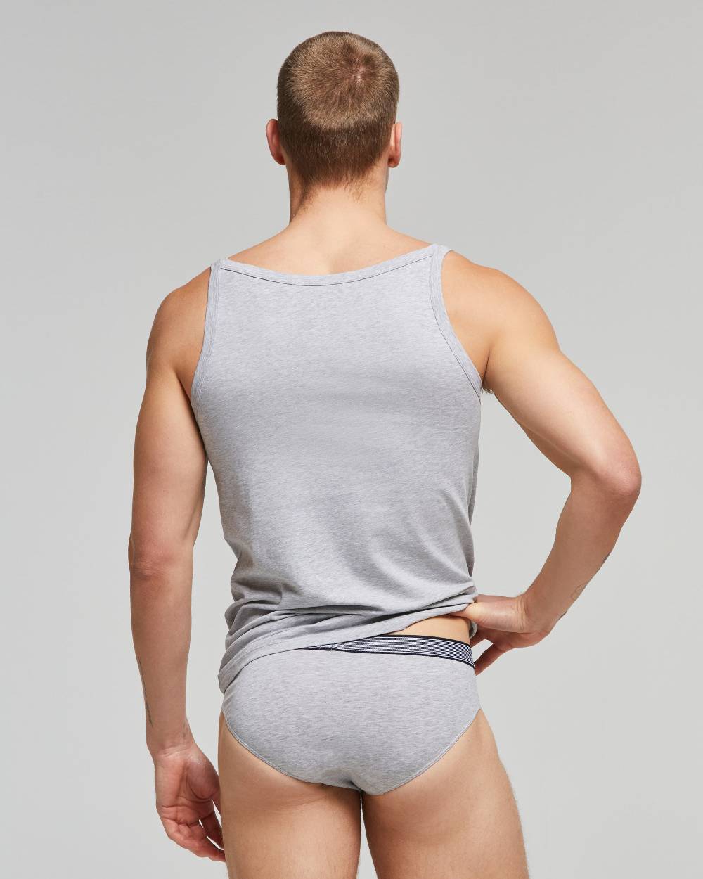 Pompea CANOTTA SPALLA STRETTA SCOLLO U