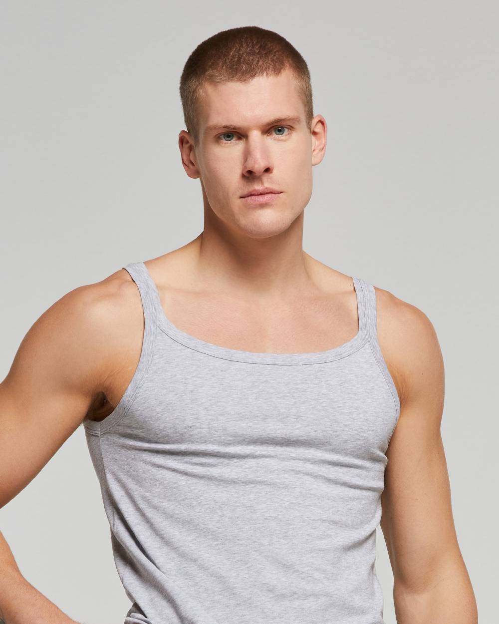 Pompea CANOTTA SPALLA STRETTA SCOLLO U