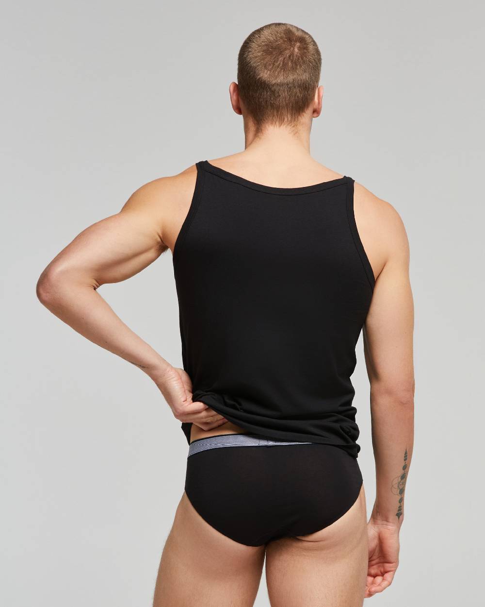 Pompea CANOTTA SPALLA STRETTA SCOLLO U