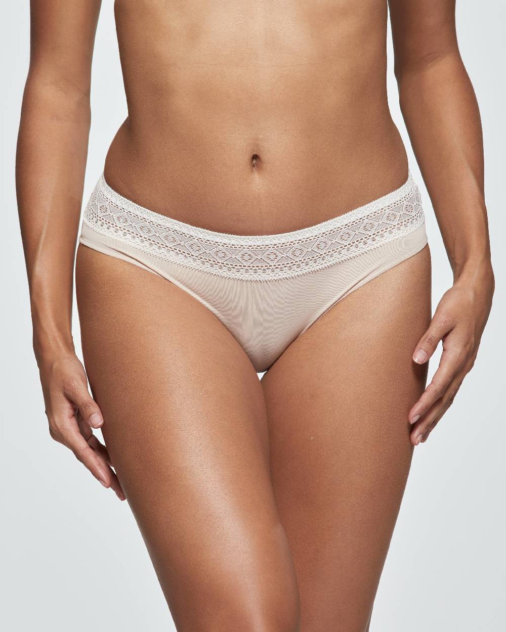 Pompea SLIP MERENGUE CON PIZZO