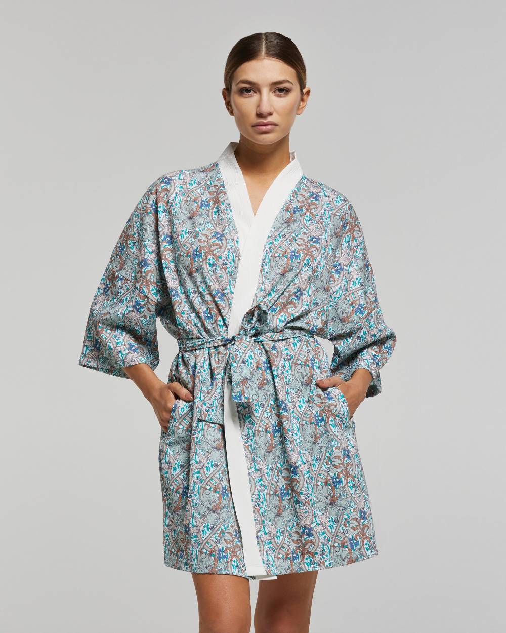 Pompea VESTAGLIA MINERVA