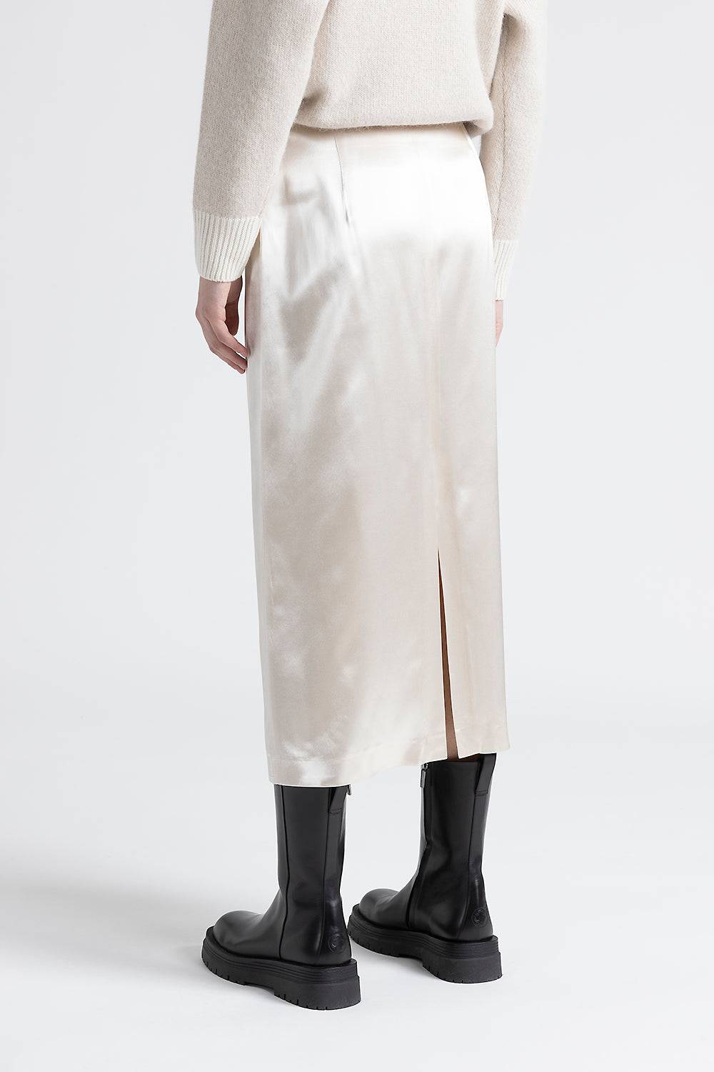 Peserico Gonna Dritta Midi In Raso Fluido Di Viscosa