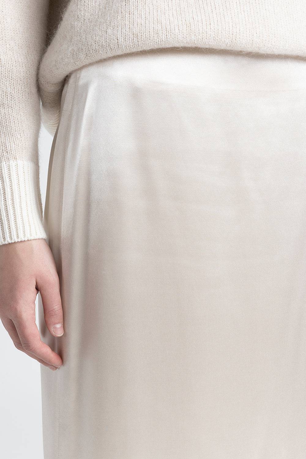 Peserico Gonna Dritta Midi In Raso Fluido Di Viscosa