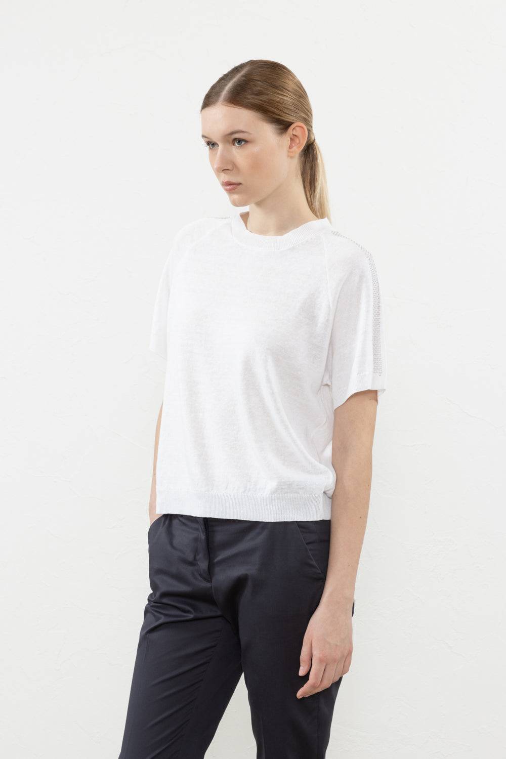 Peserico Maglia in filato di lino e cotone crepe con Punto Luce