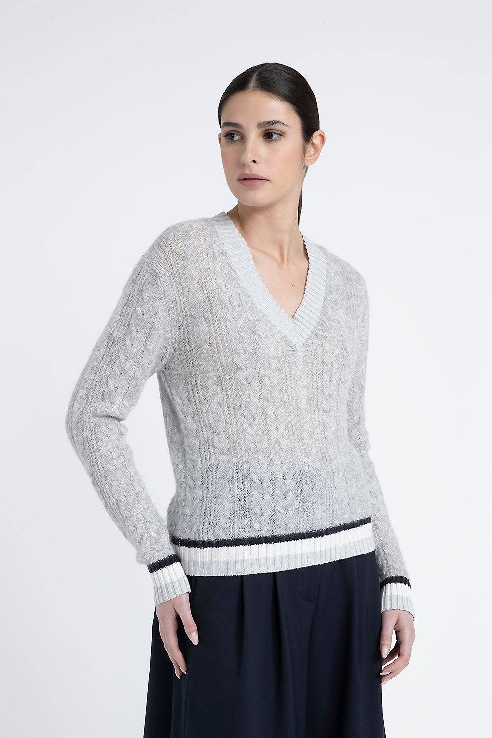 Peserico Maglia scollo a V a trecce in lana merino, alpaca e lurex