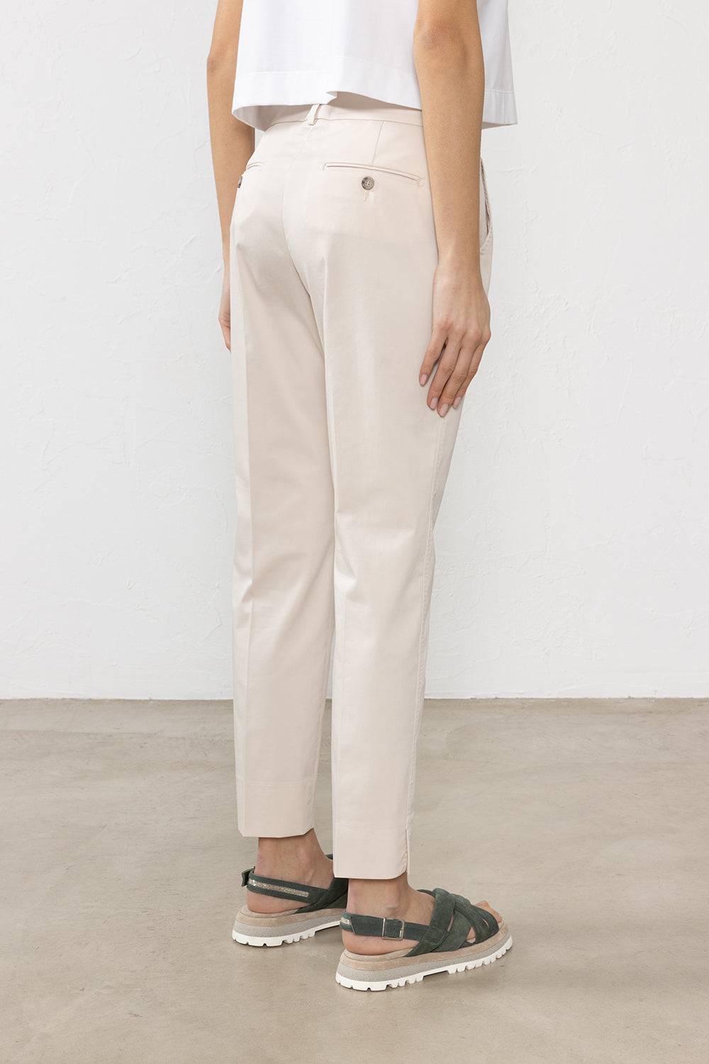 Peserico Pantalone A Sigaretta In Gabardina Di Cotone Stretch