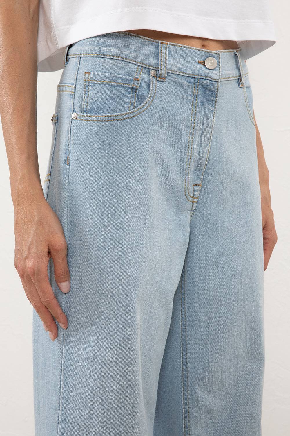 Peserico Denim In Leggero Cotone Comfort