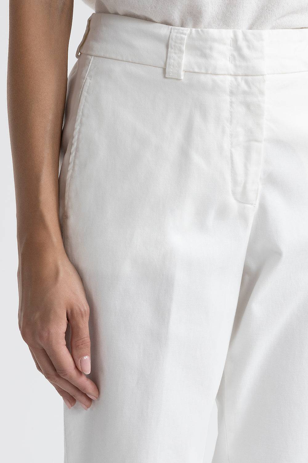 Peserico Pantalone Carrot In Gabardina Mano Pesca