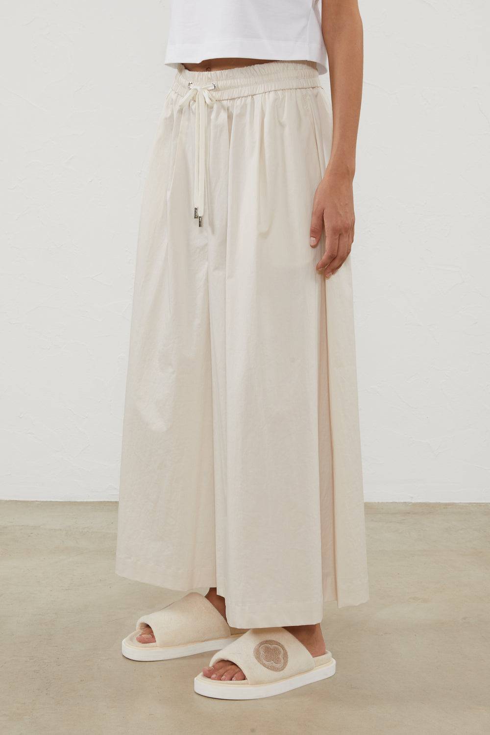 Peserico Pantalone in raso leggero di cotone